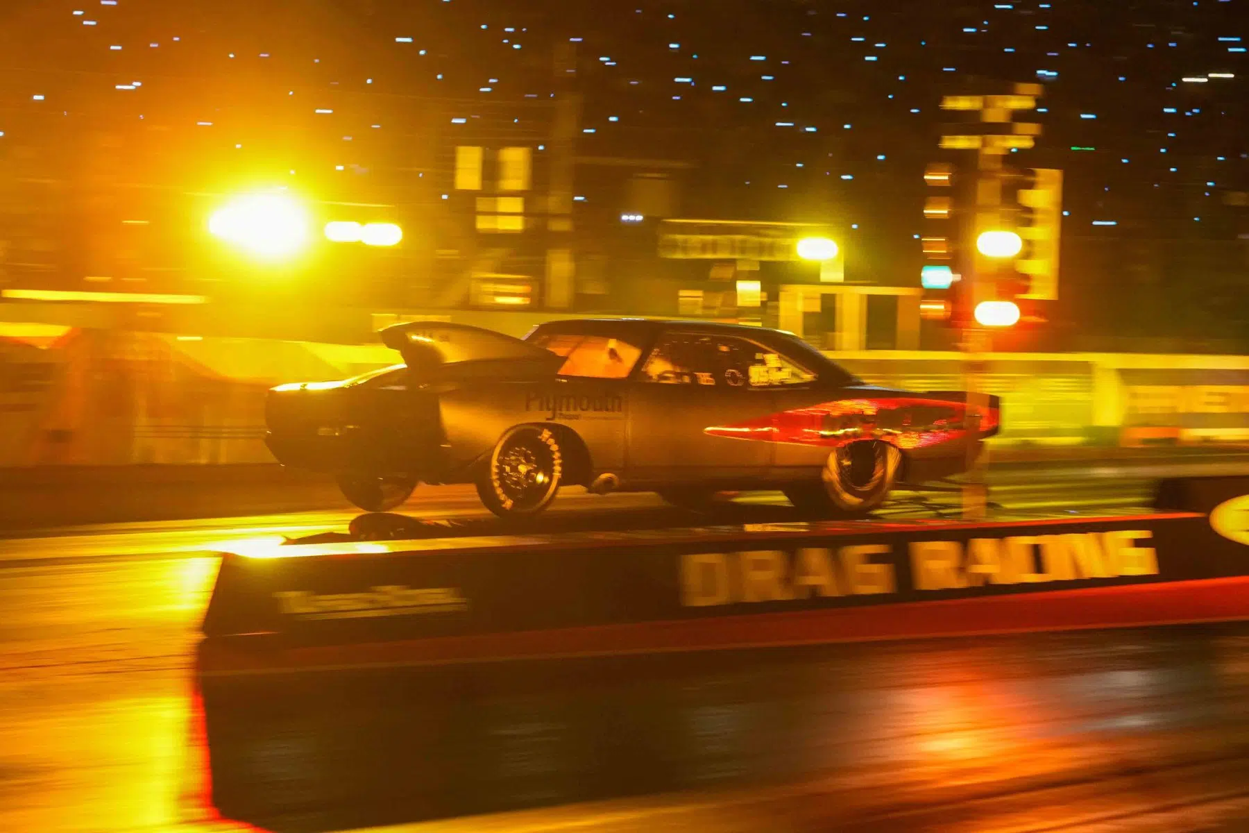 NitrOlympX - Wenn die Luft brennt und das Motodrom zittert auf dem Hockenheimring am 30.08.2025.
Foto © by Boris Korpak/ bokopictures NitrOlympX - Wenn die Luft brennt und das Motodrom zittert auf dem Hockenheimring am 30.08.2025.
Foto © by Boris Korpak/ bokopictures