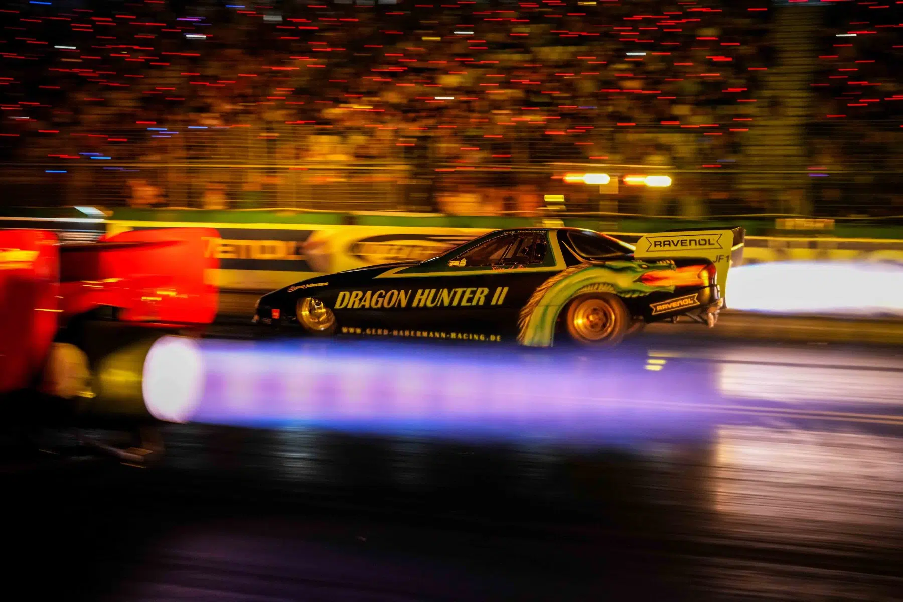 NitrOlympX - Wenn die Luft brennt und das Motodrom zittert auf dem Hockenheimring am 30.08.2025.
Foto © by Boris Korpak/ bokopictures NitrOlympX - Wenn die Luft brennt und das Motodrom zittert auf dem Hockenheimring am 30.08.2025.
Foto © by Boris Korpak/ bokopictures