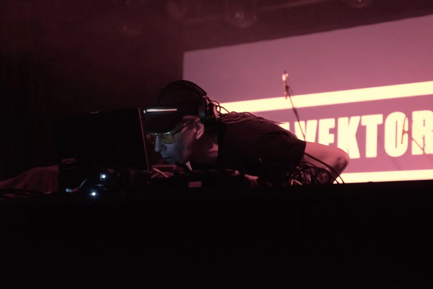 EDDT2025_Day2_NULLVECTOR_0001 EDDT2025_Day2_NULLVECTOR_0001