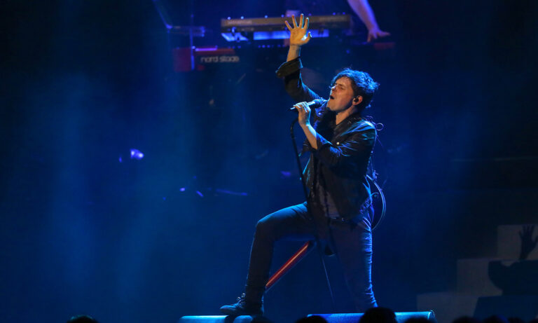 Michael Patrick Kelly live im Rosengarten Mannheim mit emotionaler Konzertshow, starker Bühnenpräsenz und begeisterten Fans