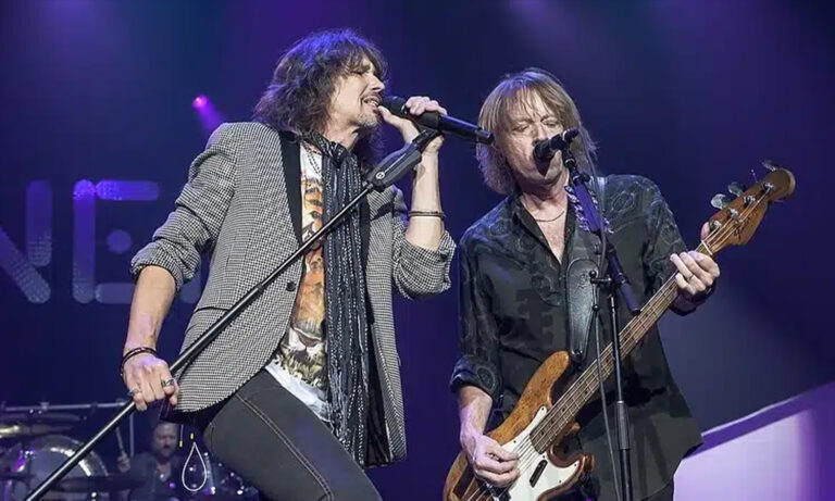 Foreigner begeistern bei KulturPur 2018 mit Rock-Klassikern
