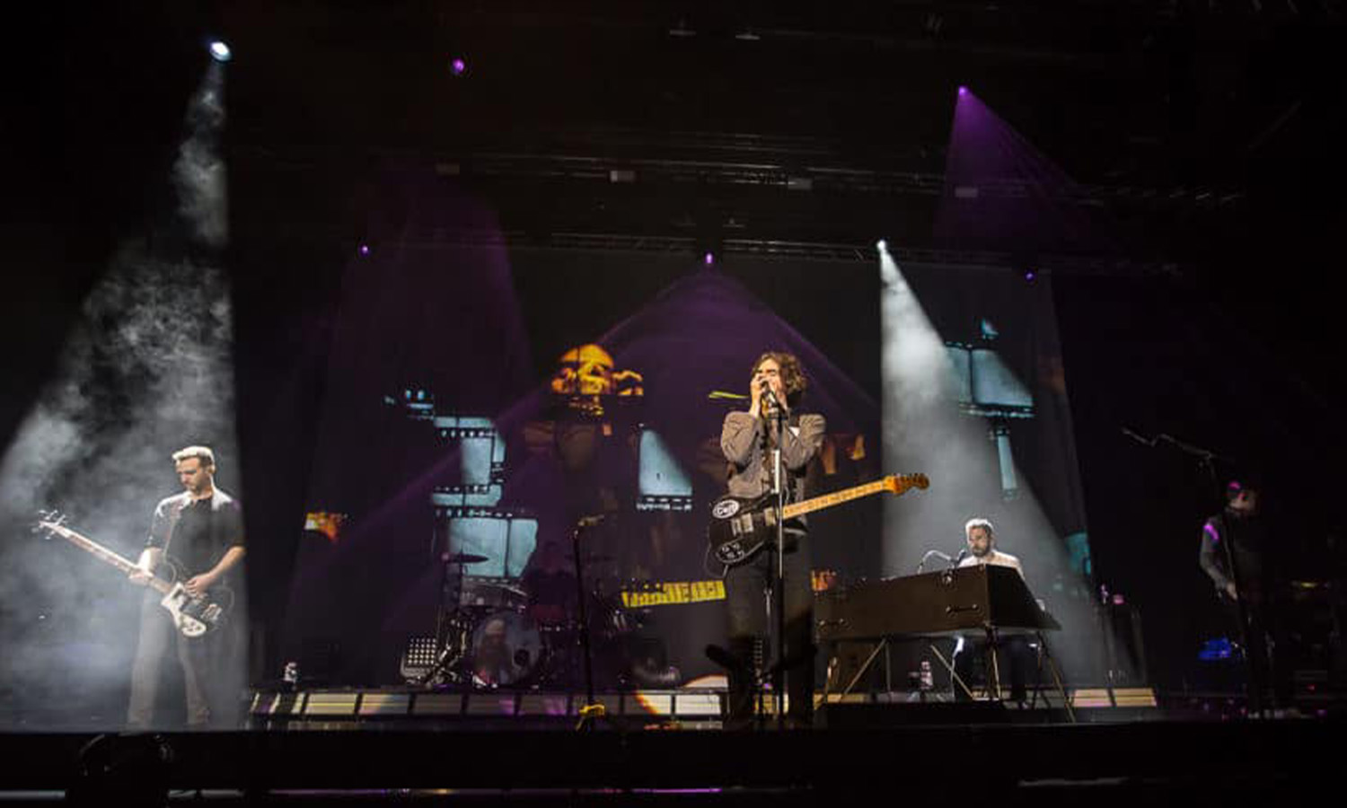 Snow Patrol bei ihrem Konzert in der Jahrhunderthalle Frankfurt auf der Bühne
