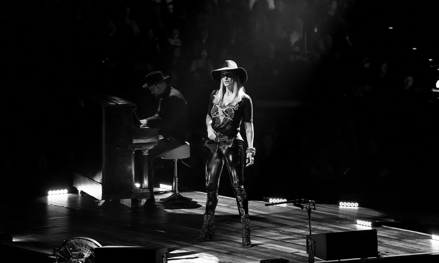 Sarah Connor live auf der Herz Kraft Werke Tour in der SAP Arena Mannheim