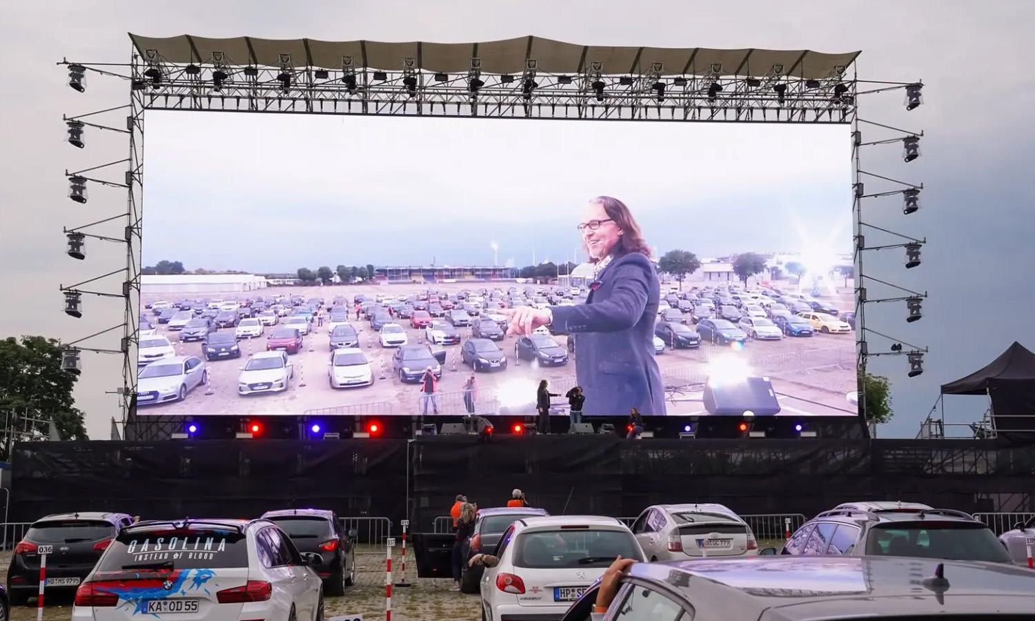Chako Habekost live mit „Mit Abstand de Beschde“ beim CARStival Mannheim 2020