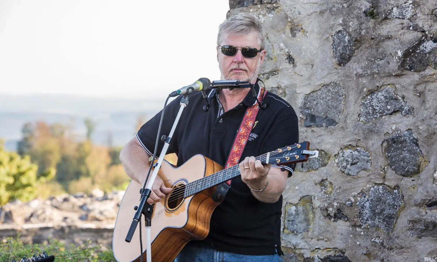 Paddy Schmidt beim Folk-Konzert auf Burg Greifenstein am 7. August 2020