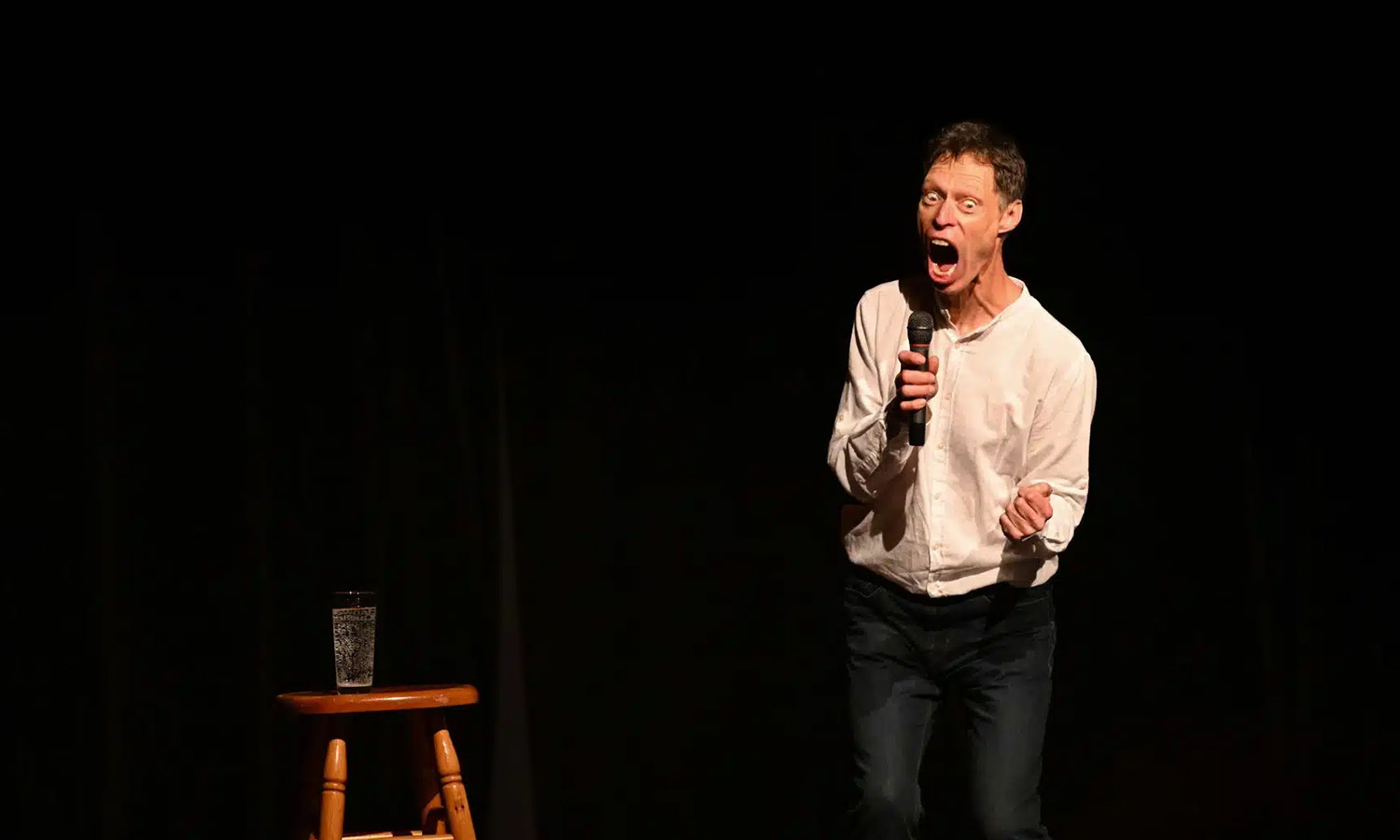 Maddin Schneider mit seinem Comedyprogramm Denke macht Koppweh beim Niersteiner Kultursommer 2021