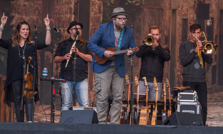Gregor Meyle in Wetzlar beim Strandkorb Open Air auf dem Festplatz Finsterloh am 22. August 2021