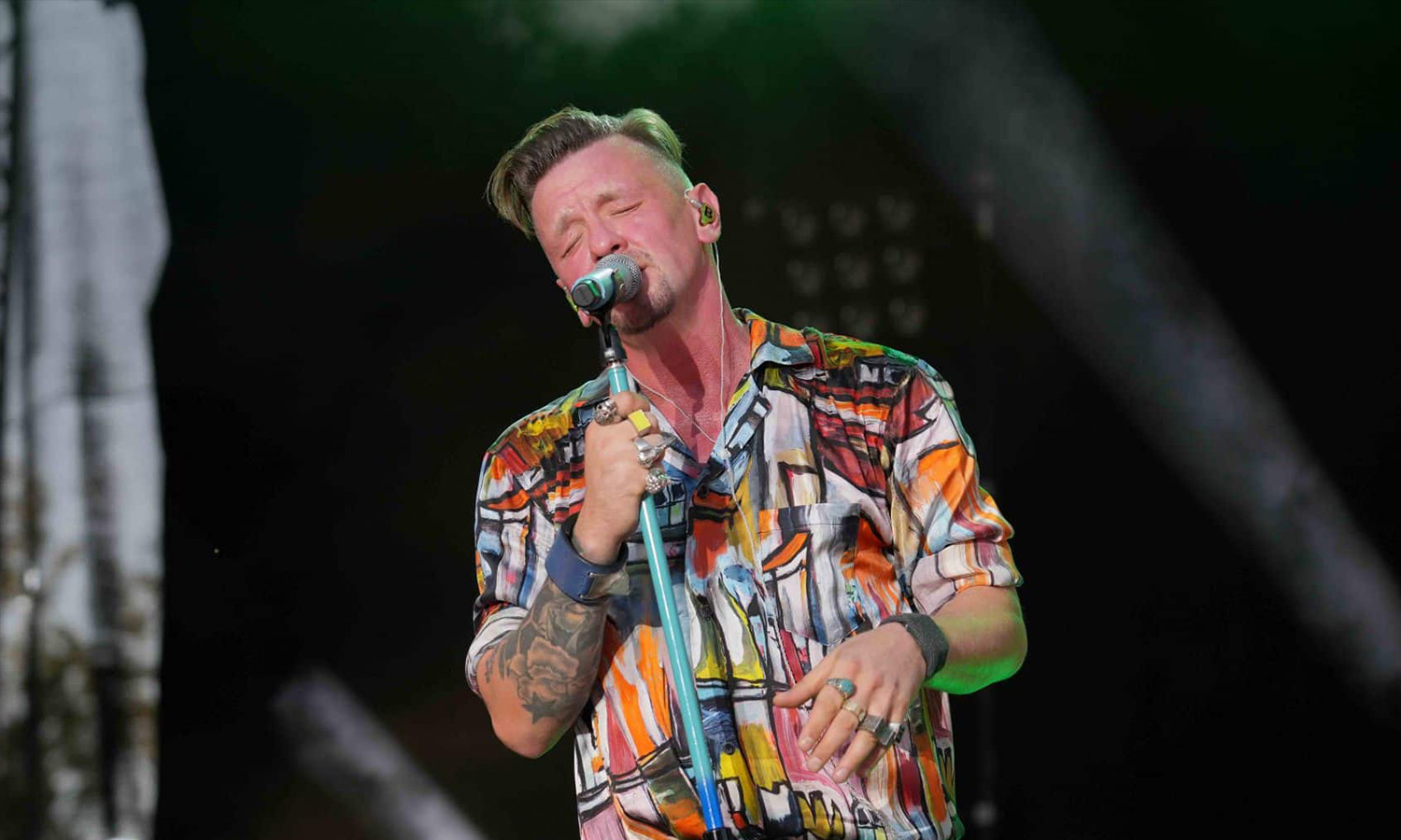 Ben Zucker live auf der Sommerwiese an der myticket Jahrhunderthalle Frankfurt