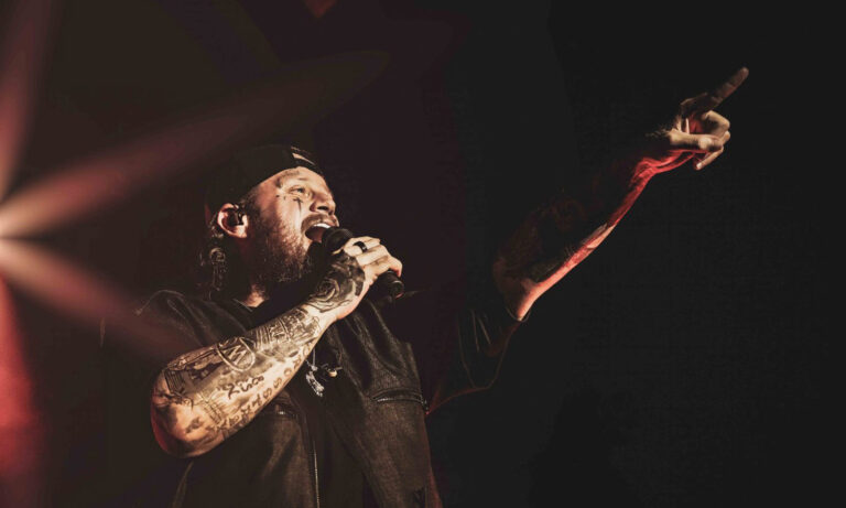 Jelly Roll live in Frankfurt bei der „Big Ass Stadium Tour“ mit emotionaler Performance, großer Bühnenshow und begeisterten Fans