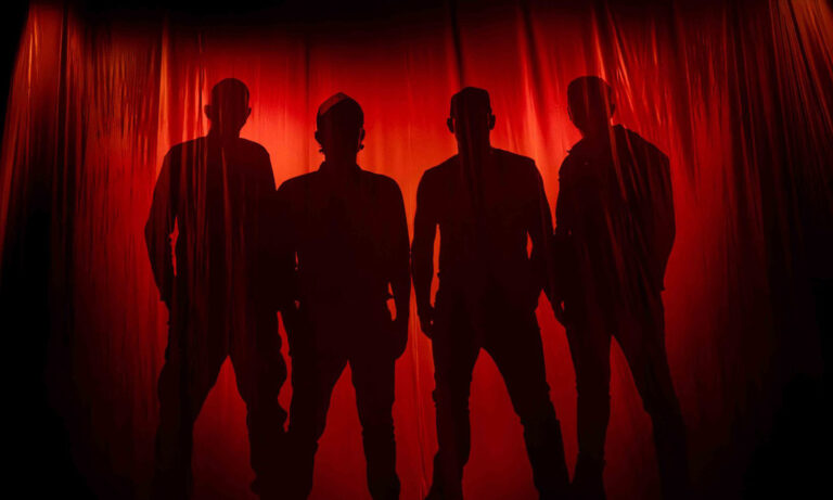 Volbeat live beim Konzert in der Festhalle Frankfurt mit kraftvoller Bühnenperformance und begeisterten Fans