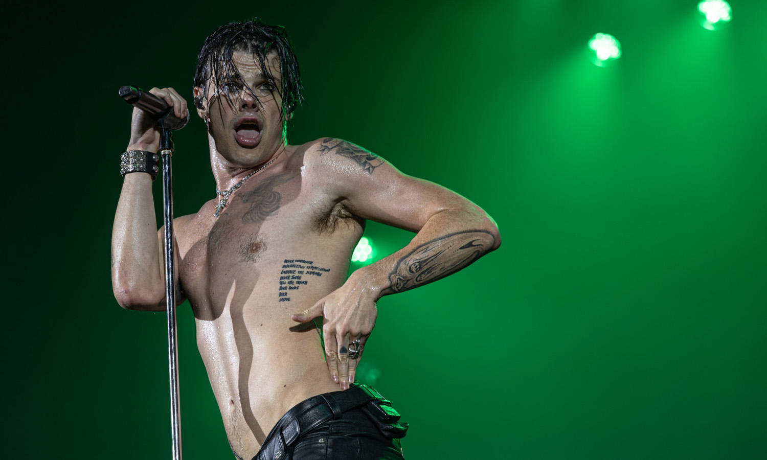YUNGBLUD live in Düsseldorf mit energiegeladener Rockshow, leidenschaftlicher Bühnenperformance und begeisterten Fans