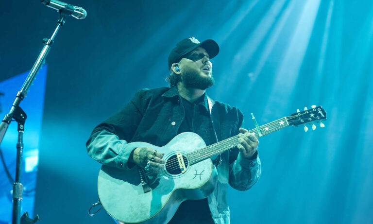 James Arthur live auf der „The Pisces World Tour“ in Mannheim mit emotionaler Bühnenperformance und begeisterten Fans