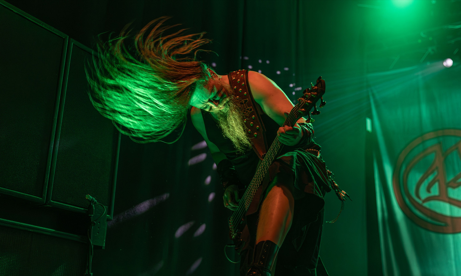 Ensiferum, Freedom Call und Dragony live bei der Show in der Batschkapp Frankfurt mit energiegeladener Metal-Performance