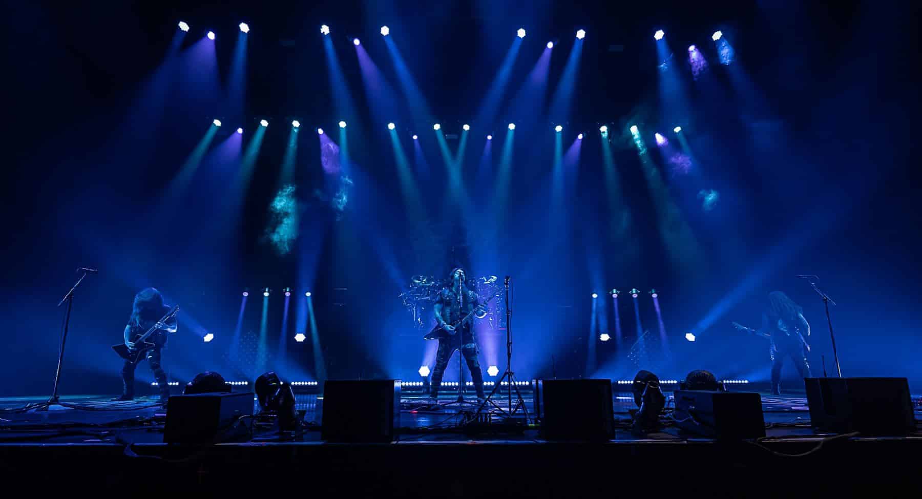 Machine Head live in Wiesbaden mit intensiver Metal-Performance, kraftvoller Bühnenshow und begeisterten Fans