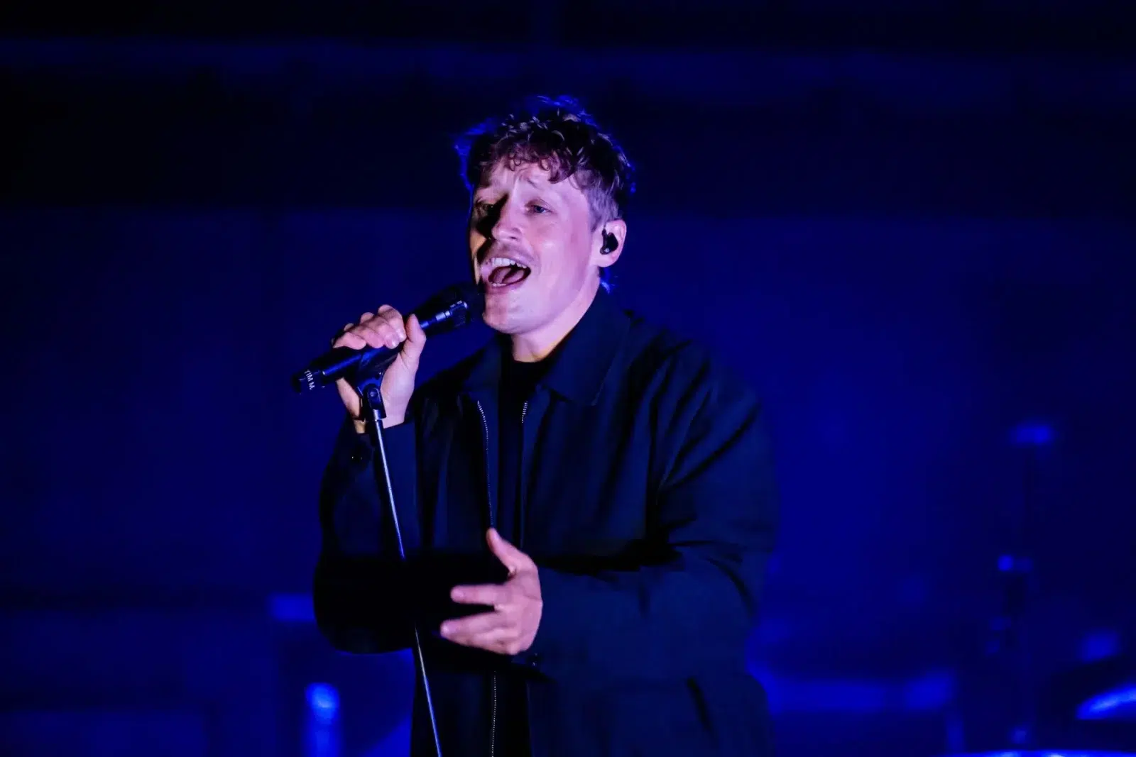 Tim Bendzko live in Frankfurt mit emotionaler Bühnenperformance, gefühlvollen Songs und begeistertem Publikum