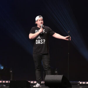 Chris Tall bei „Selfie von Mutti!“ am 14. Januar 2017 vor 8.000 Zuschauern in der SAP Arena Mannheim