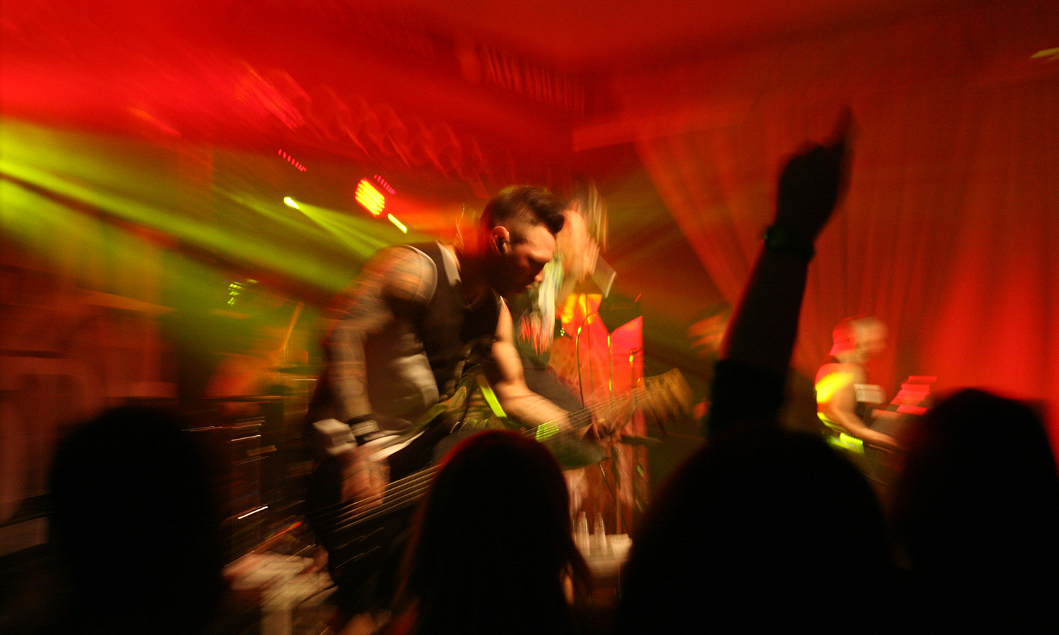 Dead by April in Mannheim am 11. März 2014 live auf der Bühne der Alten Seilerei