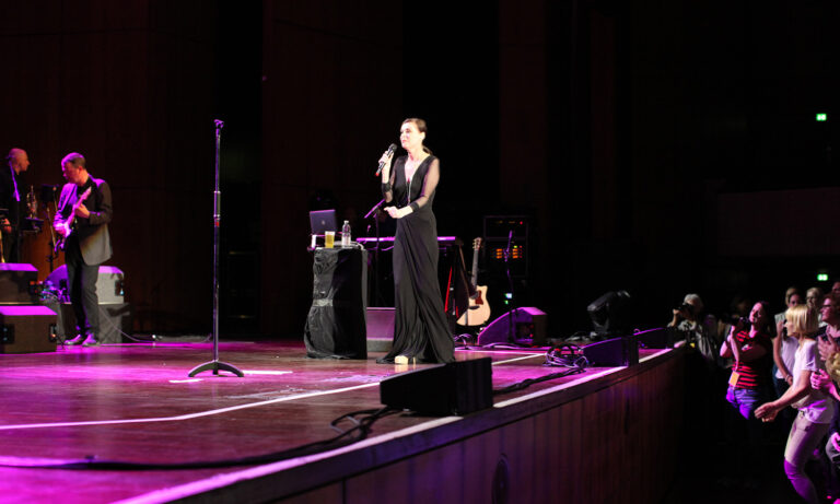 Lisa Stansfield am 23. Mai 2014 live während ihrer „Seven Tour“ im Rosengarten Mannheim