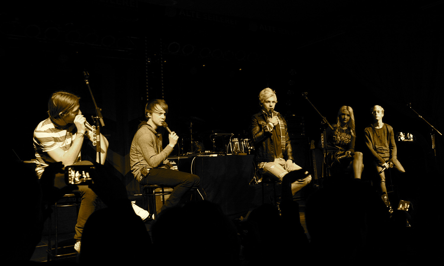 R5 mit Ross Lynch am 15. Februar 2014 live in der Alten Seilerei Mannheim