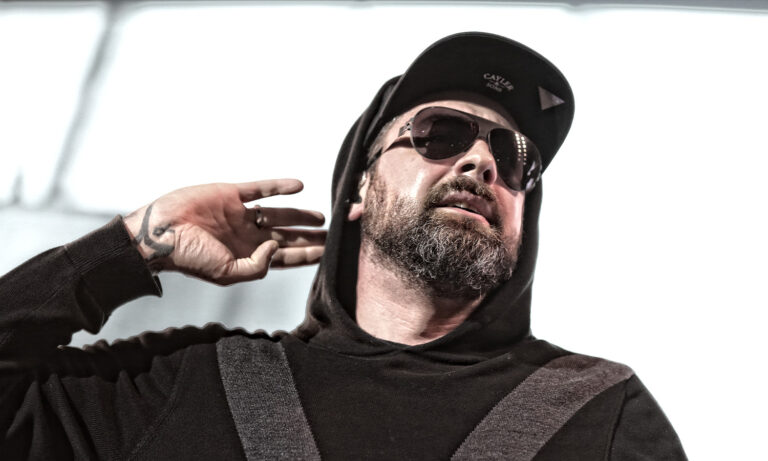 Sido am 19. November 2015 während seiner „Liebe live“-Tour auf der Bühne der SAP Arena Mannheim