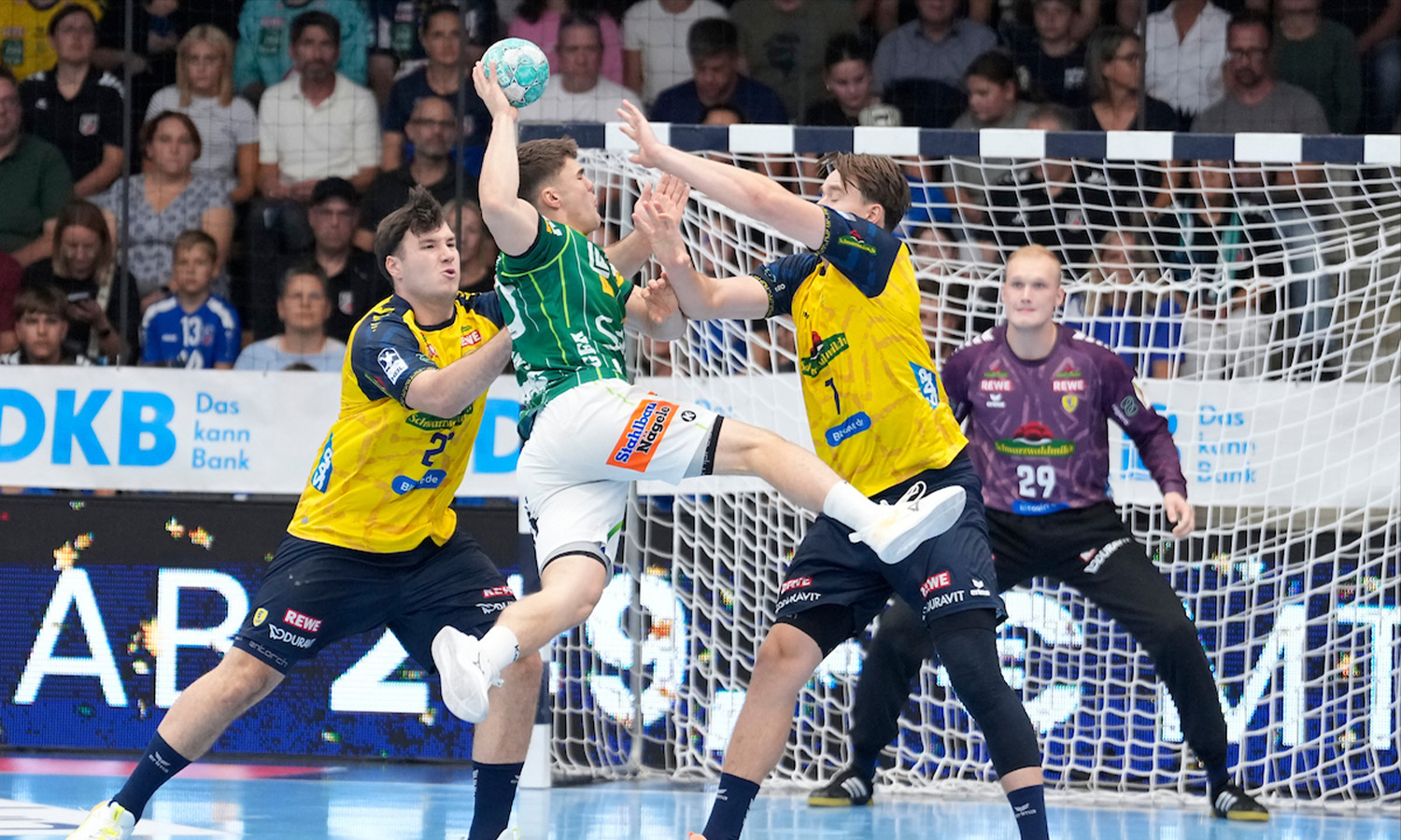 Spielszene zwischen FRISCH AUF! Göppingen und den Rhein-Neckar Löwen am 17. September 2026 in der EWS Arena Göppingen
